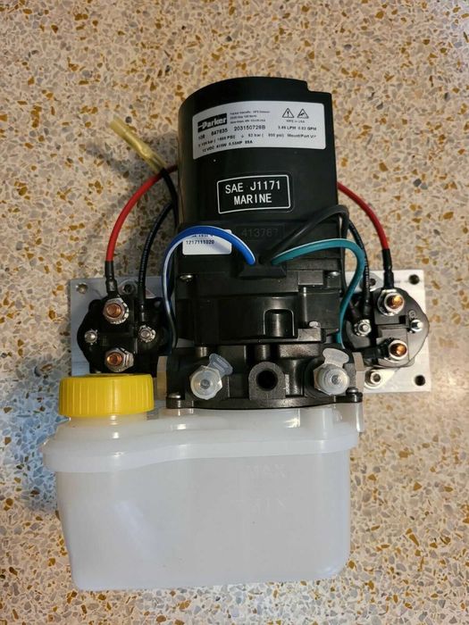 насос гидроподьема колонки Mercruiser TILT SAE J1171 MARINE