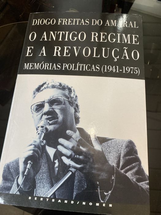 O Antigo regime e a Revolucao