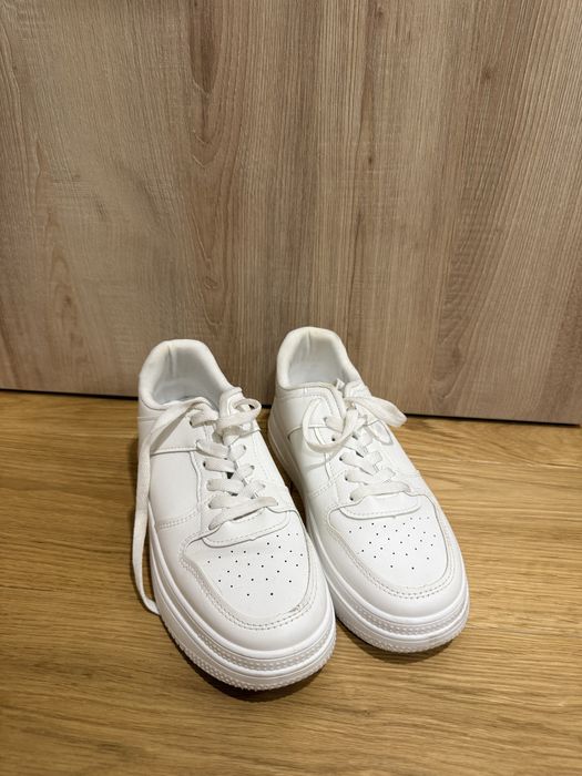 Жіночі білі кеди 40р