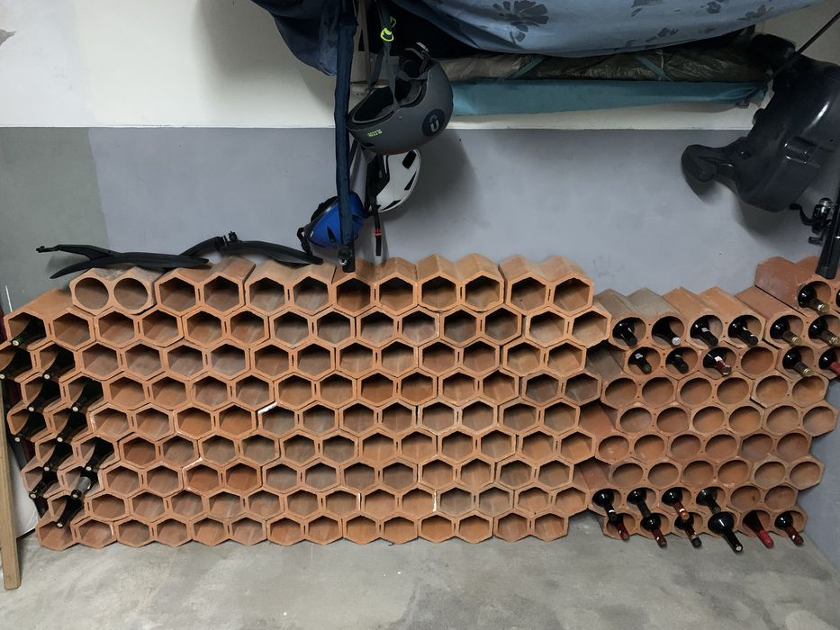 Garrafeira 63 unidades