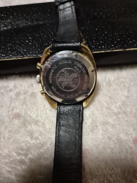 Relógio a corda Almery