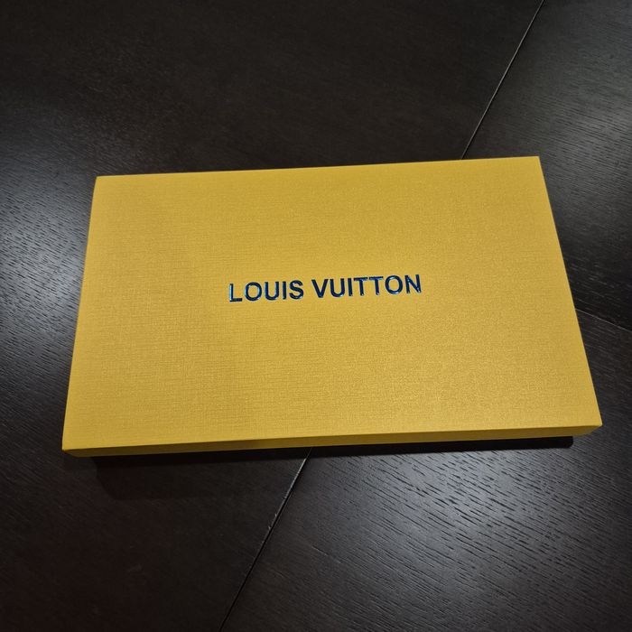 Lenço Louis Vuitton 90x90