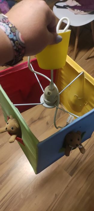 Lampa do pokoju dziecięcego