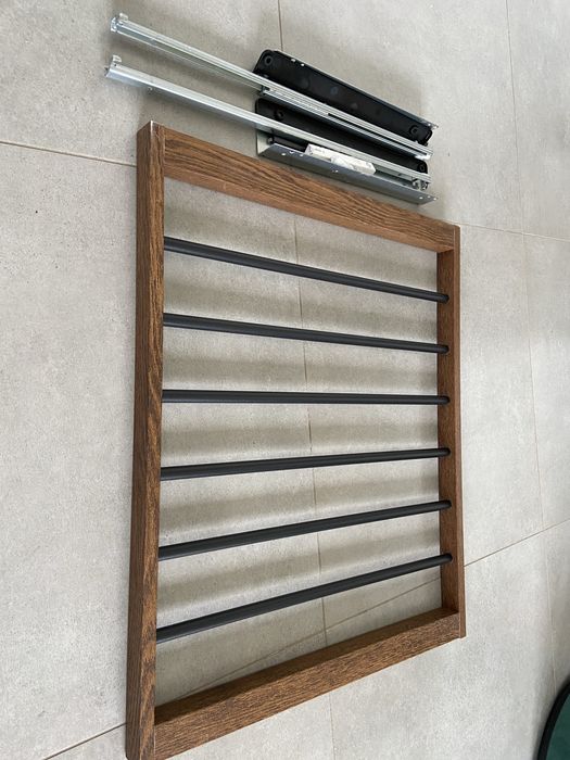 Wieszak na spodnie wysuwany ikea