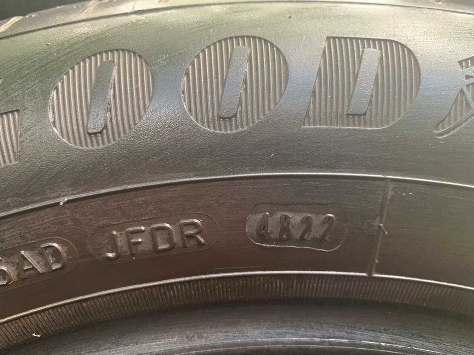 Резина 4 шт.б/у Goodyear Efficient grip 185/65 R15 5.8 mm 2022 р.