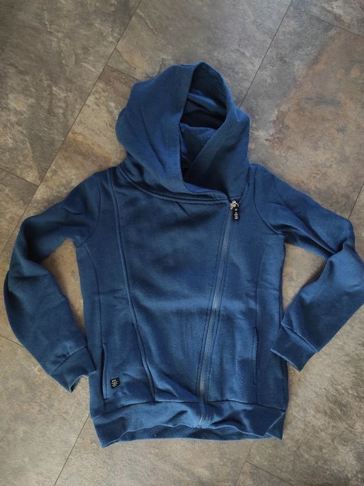 Granatowa bluza asymetryczna z kapturem Cropp XS