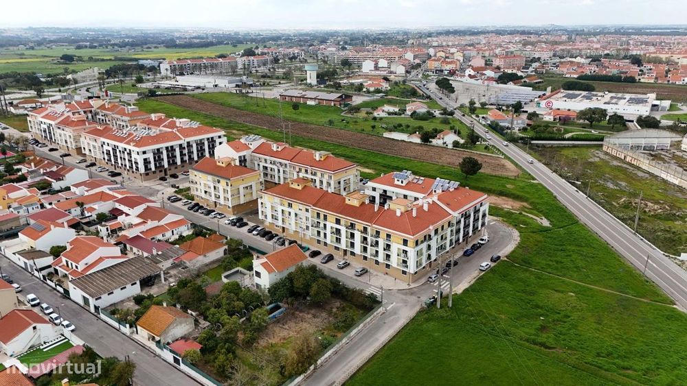 Apartamento T4 com 194m2 e amplas varandas Pinhal Novo