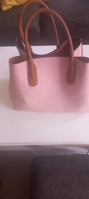Mala de senhora cor de rosa