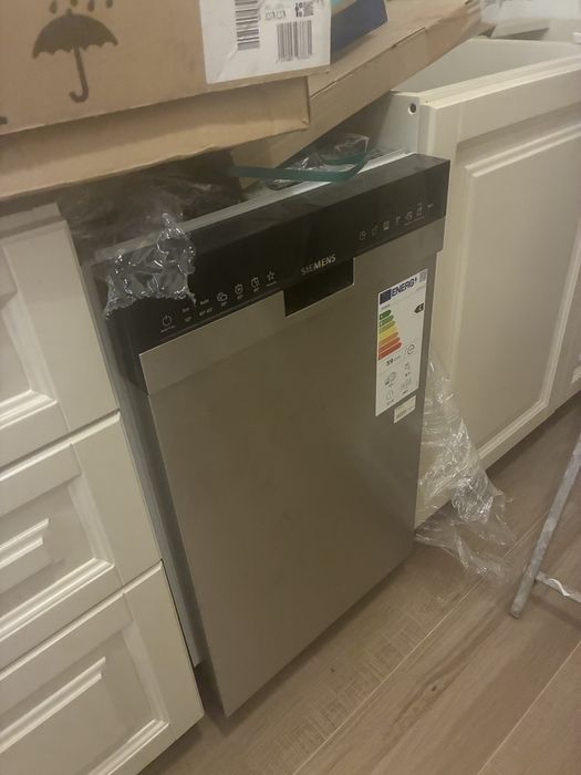 Продам посудомийну машину  45 см Siemens SR43ES24ME
