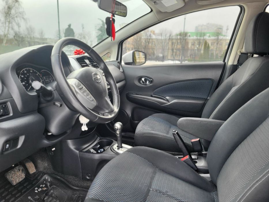 Продам автомобіль ,марки Nissan  Versa.