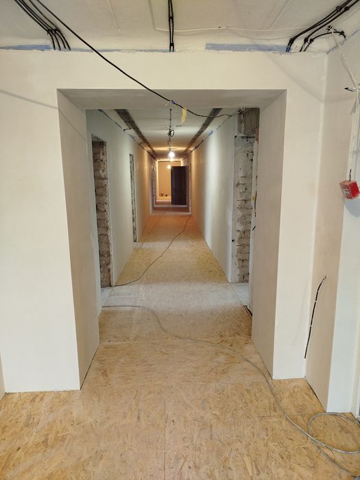 Поклейка обоев, шпаклёвка стен и др