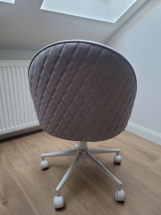 Krzeslo obrotowe jysk KOKKEDAL