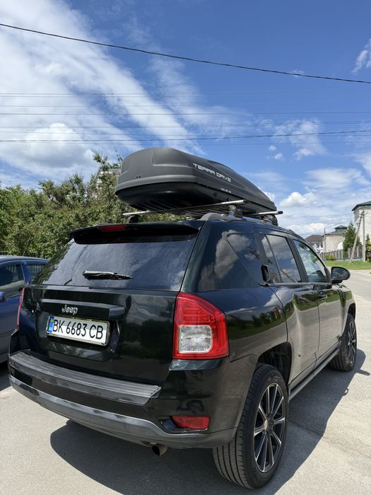 Продам jeep compass 2012