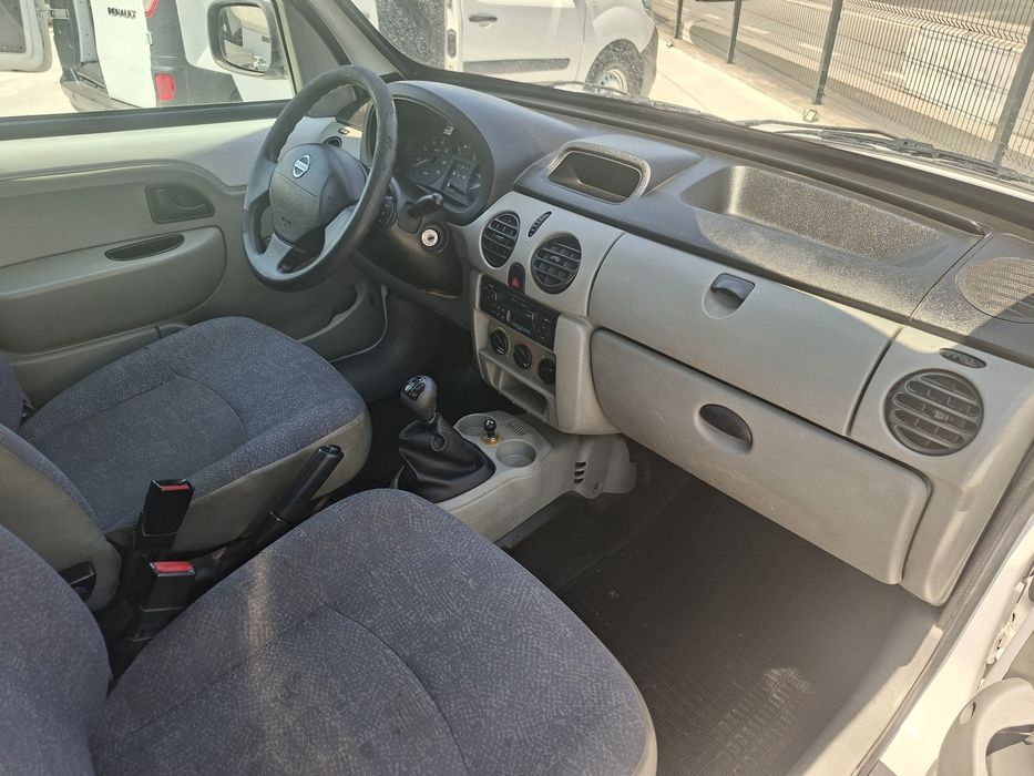 Nissan kubistar 1.5dci( iva dedutível)