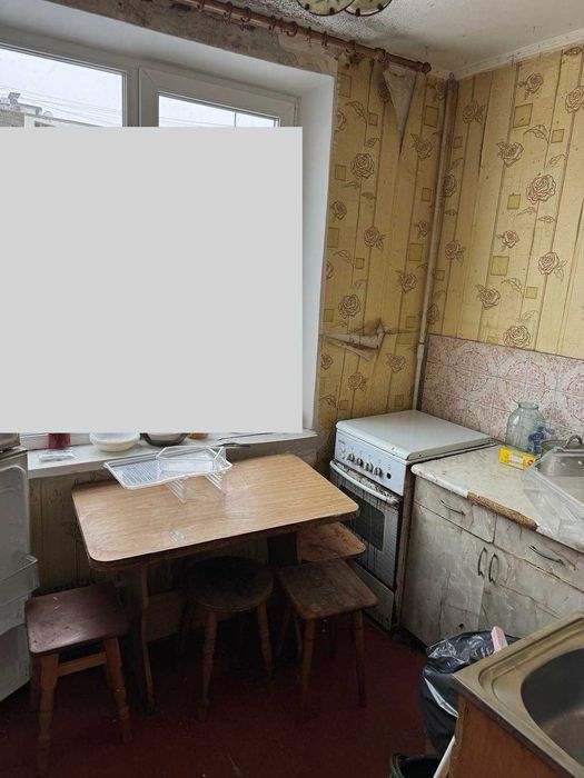Продам 1 к.кв в центре города Чугуев