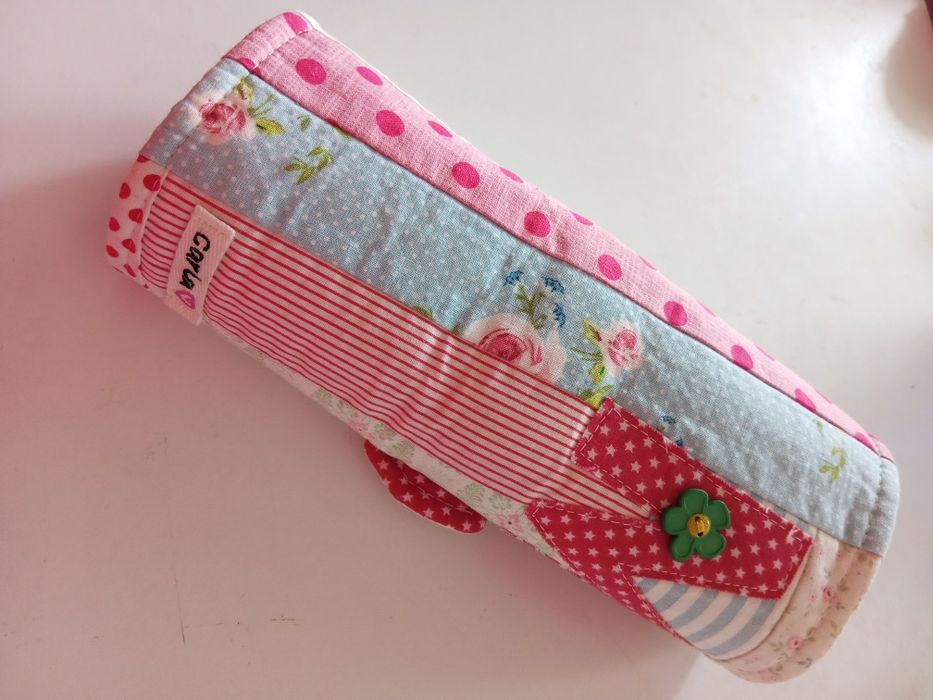 Porta pincéis em tecido.