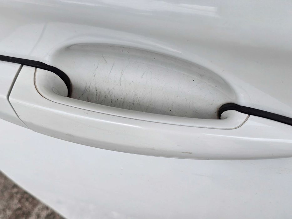Drzwi prawe BMW 1 I E82 E88 Coupe Cabrio 07-14 LAK. 300