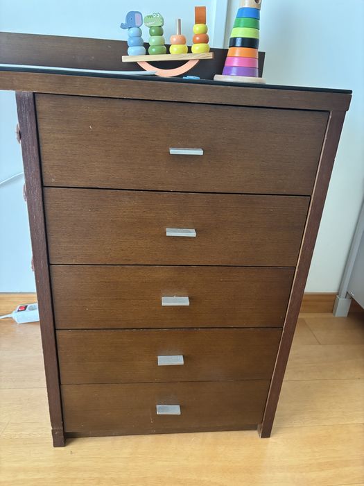 Estante e secretaria
