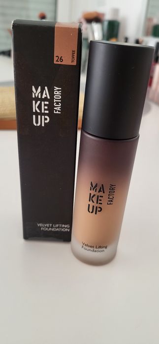 Base Make Up Factory NOVA - Velvet Lifting Foundation