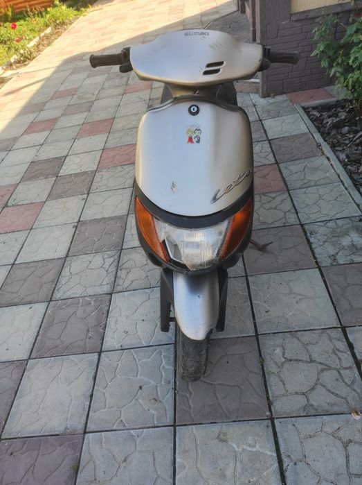 Скутер Suzuki Let's