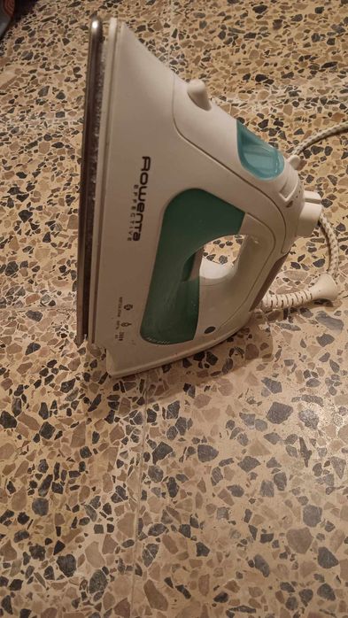 Ferro a vapor Rowenta