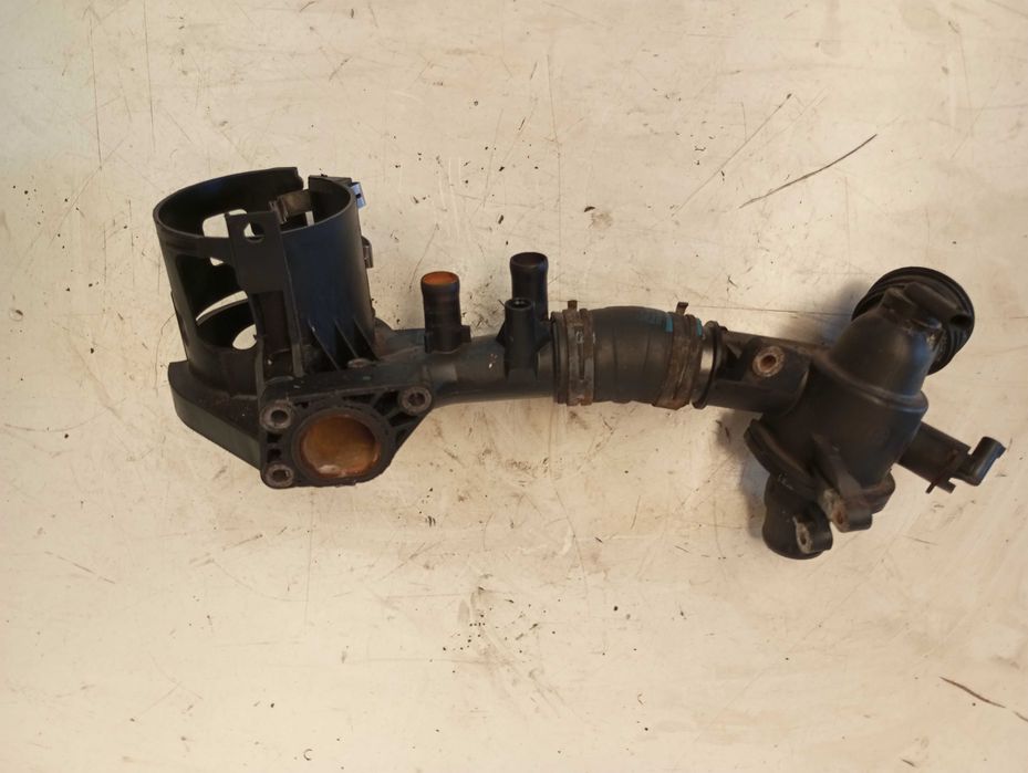 Suporte Filtro Combustível e Falange de Água Mercedes OM651 (A6512001556)