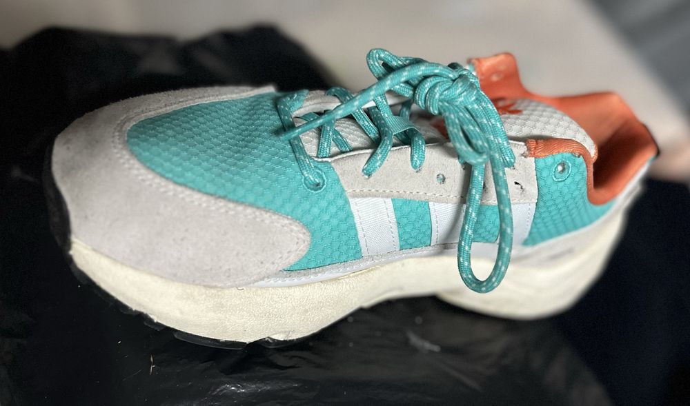 Sapatilhas  modelos Zx 22 Boost tam 38