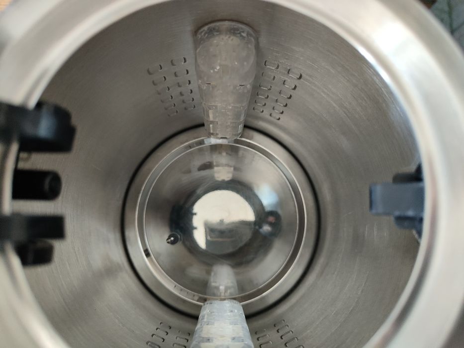 Электрочайник с функцией индикации Russell Hobbs Illumina