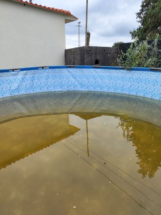 Piscina com 5,5 m x 1,2 m de altura