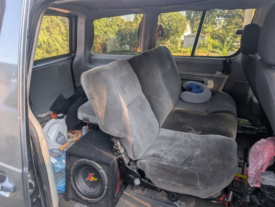 Продам Ford Aerostar