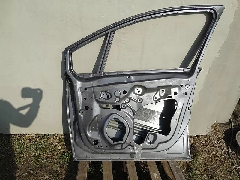 Drzwi prawe przednie Opel Meriva B