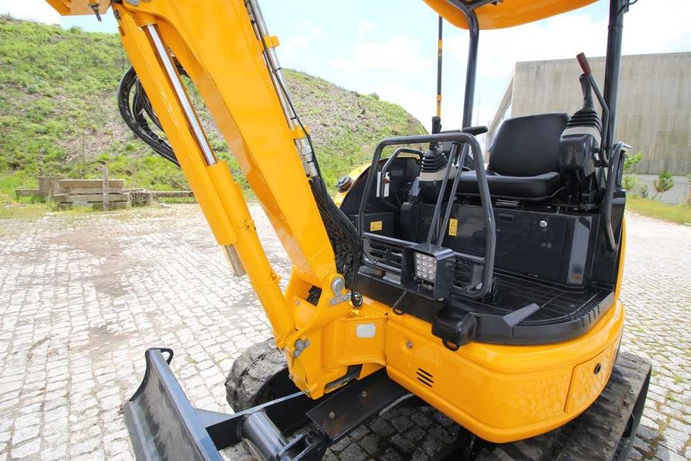 Komatsu Mini giratória de rastos PC 26 MR