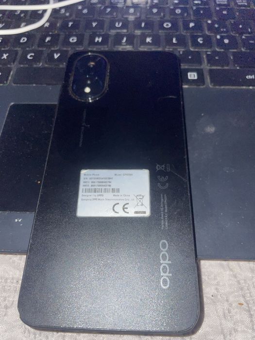Telemovel oppo e muito bom estado