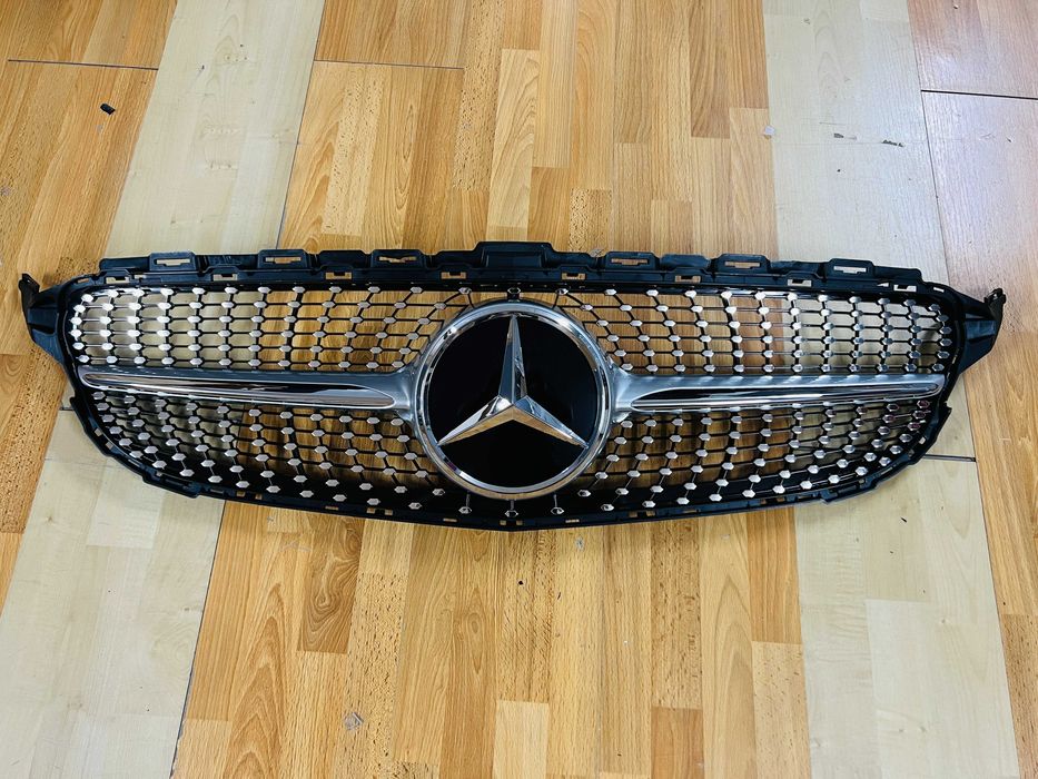 решетка радиатора на Mercedes w205 lci facelift diamond 18+