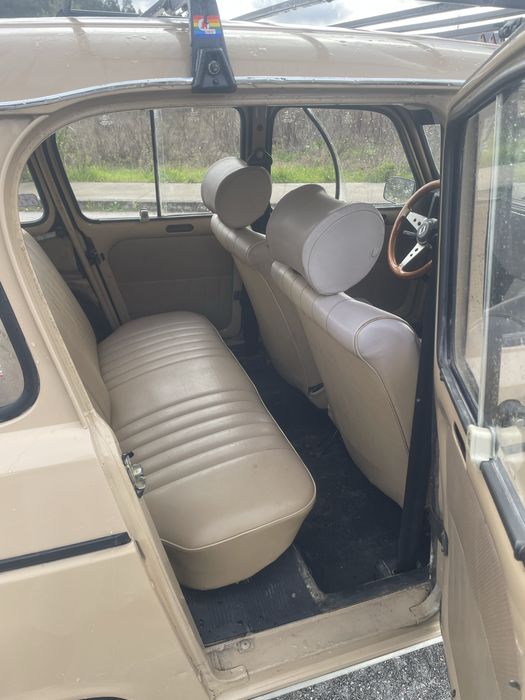 Renault 4L GTL.