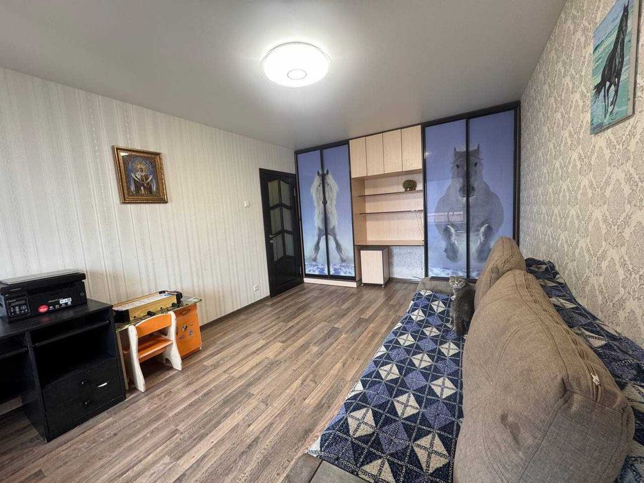 Придаж трикімнатної квартири 78 м., метро Теремки, Магелан
