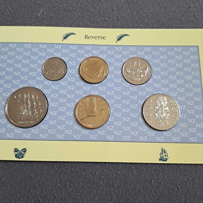 Новая Зеландия 1990 бaнкoвcкий нaбop из шести мoнet
