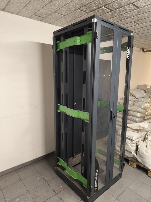Szafa RACK 19” MMC Technic serwerowa / teleinfo