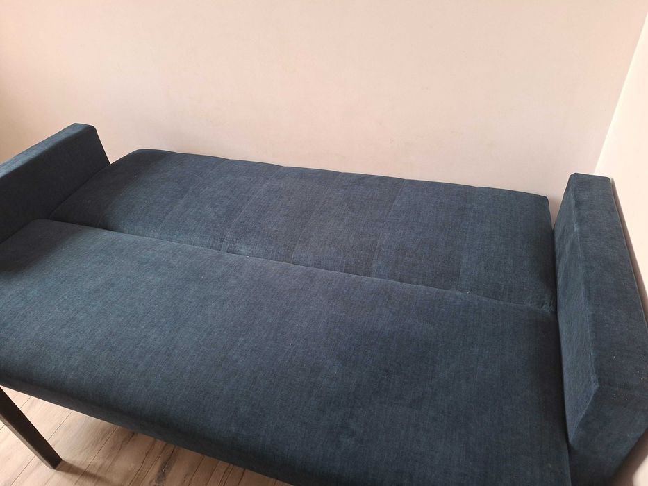 Sofa granatowa rozkładana