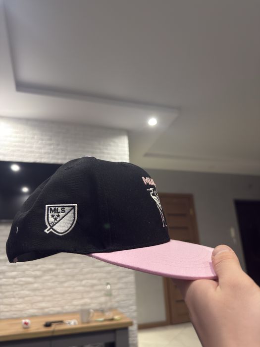 Кепка бренду Club International De Futbol M.I.A.M.I