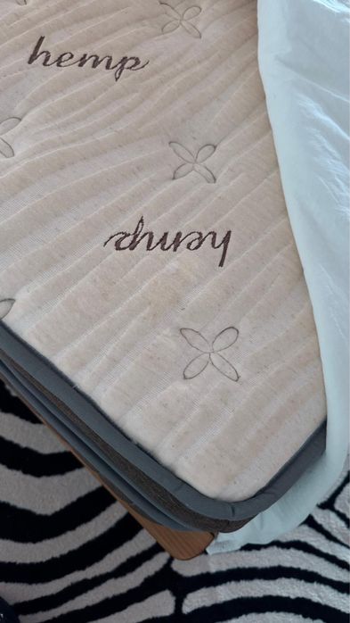 Colchão 200x100 impecável