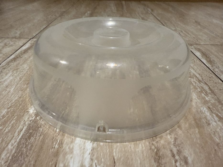 Кришка для мікрохвильової печі