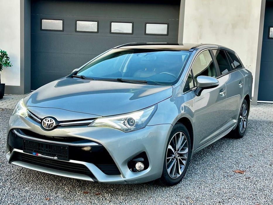 Toyota Avensis 1.6 diesel/lift/prestige/led/panorama/skóra/alu