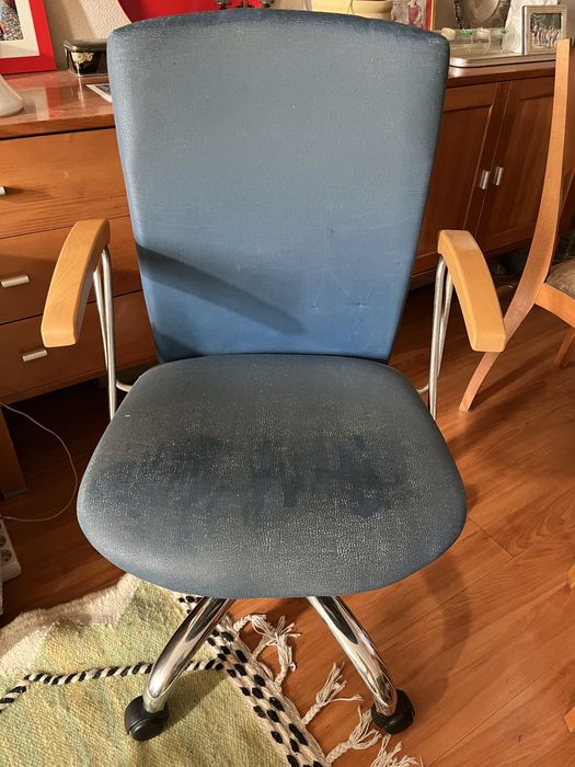 Cadeira escritório giratória