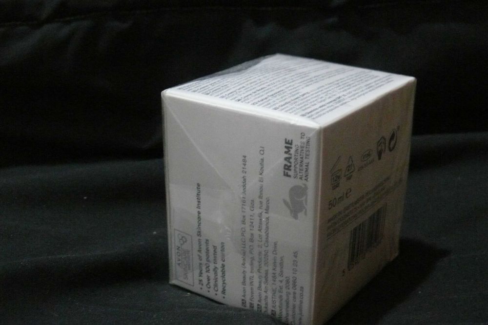 Avon - Anew Platinum Day Lifting Cream SPF 25