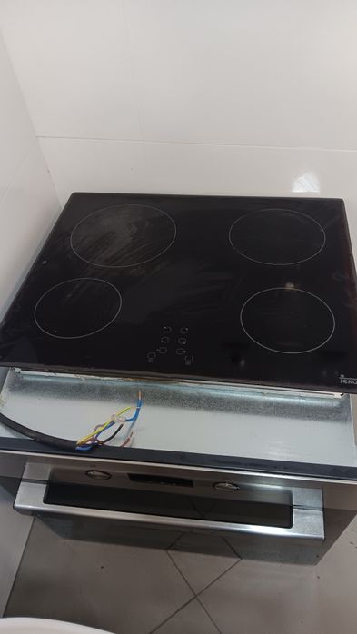 Forno e placa vidro cerâmica Teka