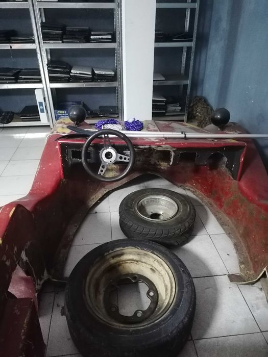 Estrutura fibra para bugy e 4 jantes