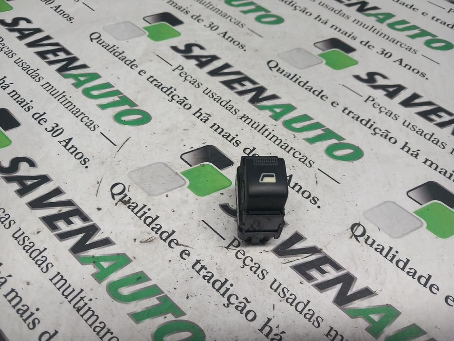 Comando / botão / interruptor vidros frente direito PEUGEOT 406 (8B)