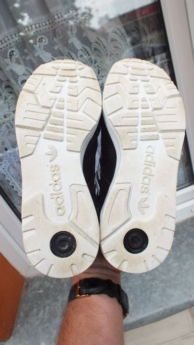 Super buty sportowe marki Adidas skóra w roz 39 1/3