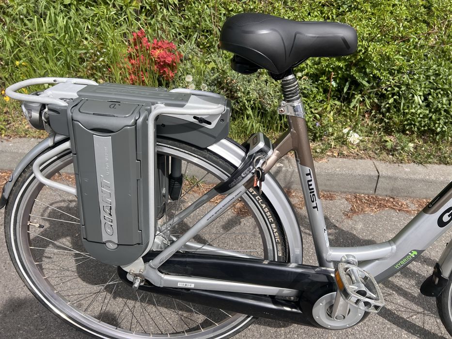 Holenderski rower elektryczny GIANT TWIST dwie baterie Nexus 7 /A